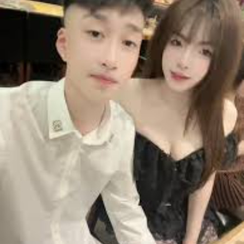 Clip Tiktoker Linh Tây thổi còi cho bạn trai cực chất